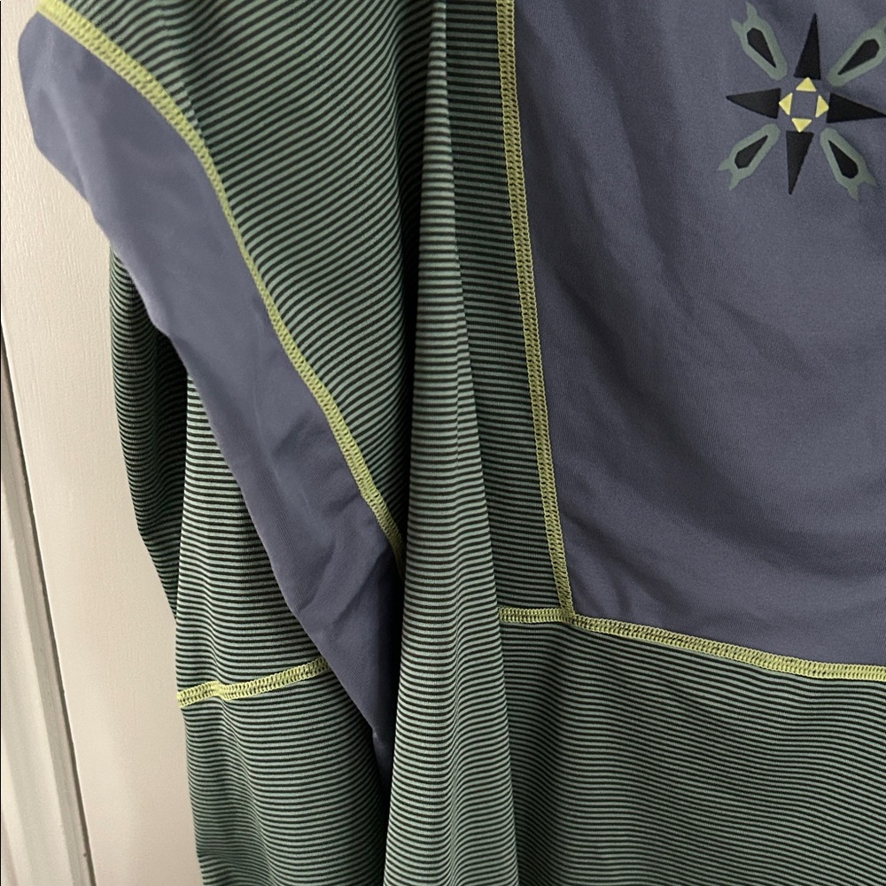 Kerrits Balance Base Layer Top Fern - Picture 5 of 9